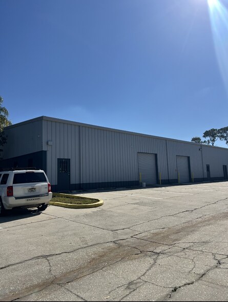 More Photos Of 4480 107th Cir N, Pinellas Park Warehouse For Lease