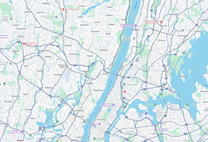 More Photos Of 2215 State Route 4, Fort Lee Land For Lease