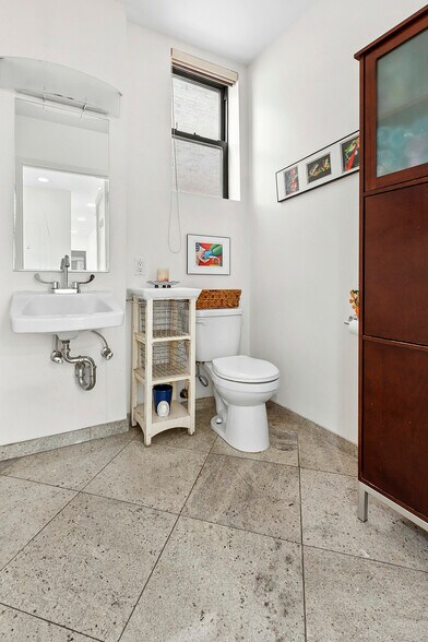 More Photos Of 935 Park Ave, New York Apartments For Sale