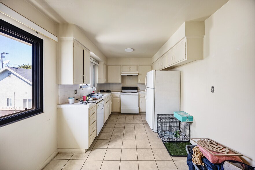 More Photos Of 145 W Hillcrest Blvd, Inglewood Apartments For Sale