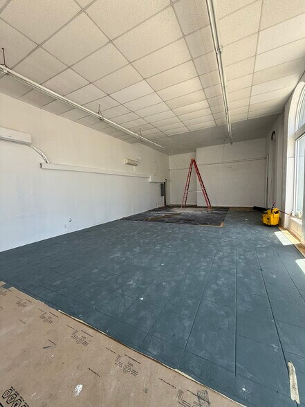 More Photos Of 4356-4378 W 3rd St, Los Angeles Storefront Retail Residential For Lease