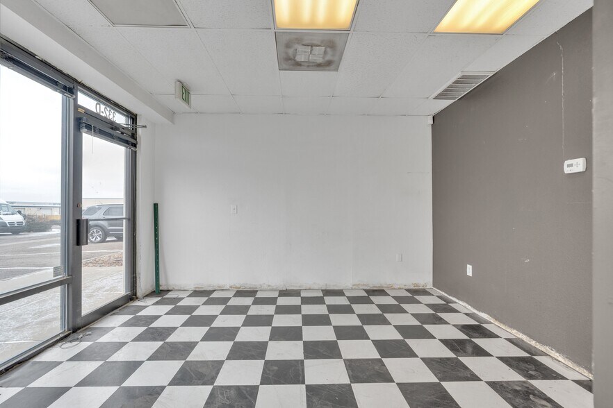 More Photos Of 332 Norfolk St, Aurora Warehouse For Sale