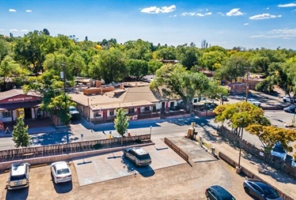 More Photos Of 808 Canyon Rd, Santa Fe Restaurant For Sale