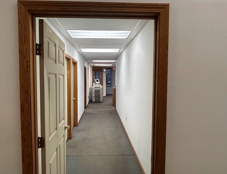 More Photos Of 736 Main St, Bennington Specialty For Sale