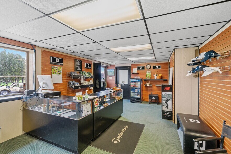 More Photos Of 2839 Rt-203, Valatie Sports And Entertainment For Sale