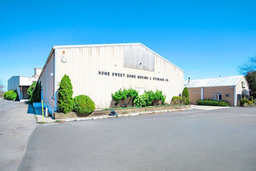 More Photos Of 342 Montauk Hwy, Wainscott Warehouse For Sale