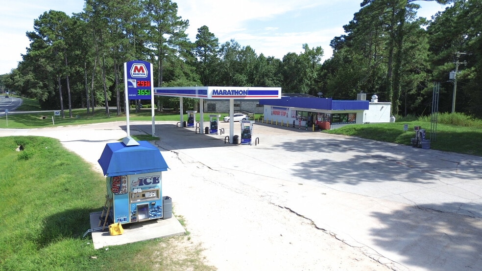 Primary Photo Of 30960 Blue Star Hwy, Midway Service Station For Sale