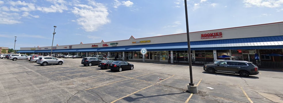 Primary Photo Of 6853-6913 W 130th St, Parma Heights Unknown For Lease