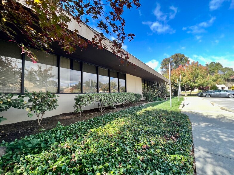 More Photos Of 5200 Golden Foothill Pky, El Dorado Hills Research And Development For Lease