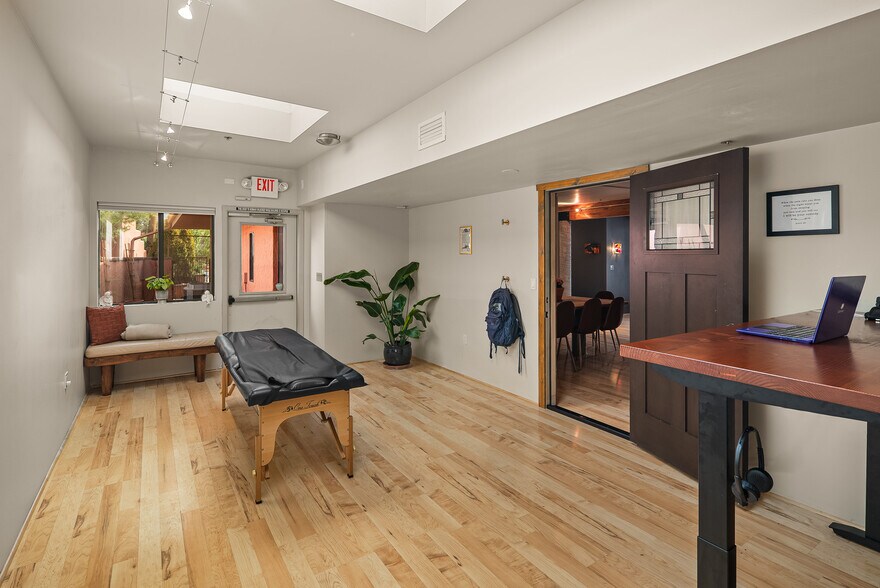More Photos Of 45 Birch Blvd, Sedona Medical For Lease
