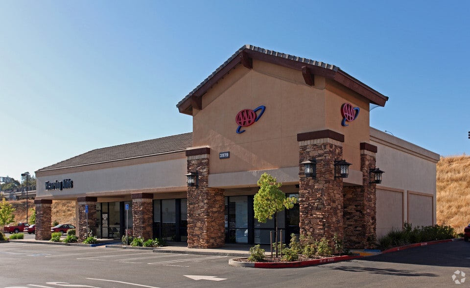 More Photos Of 3955-3979 Missouri Flat Rd, Placerville Unknown For Lease