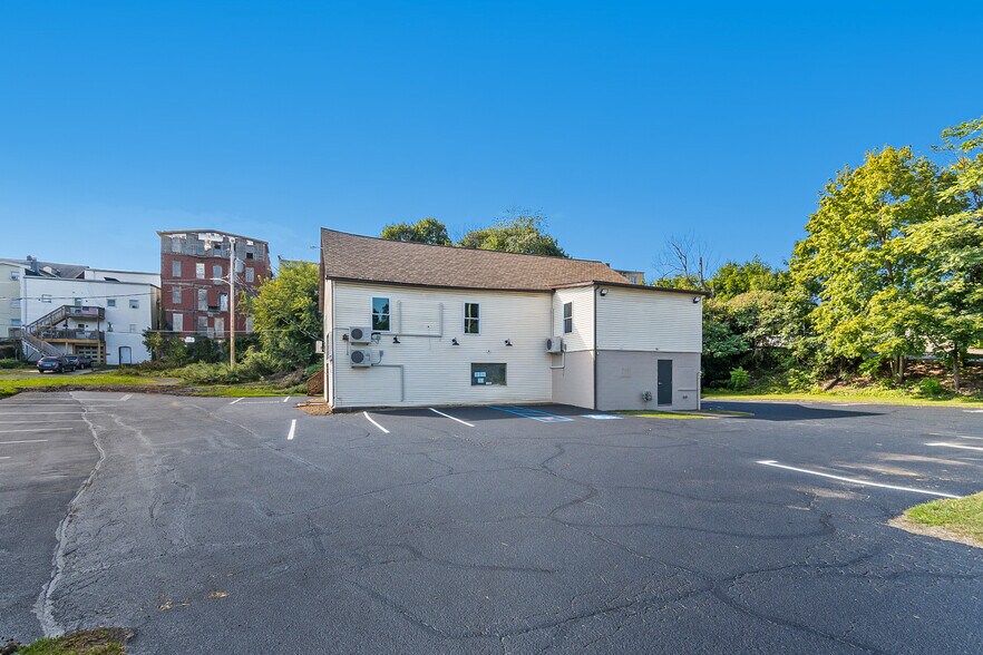 More Photos Of 206 N Sgt Stanley Hoffman Blvd, Lehighton Office Residential For Lease