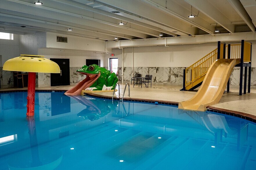 More Photos Of 4706 S 108th St, Omaha Hotel For Sale