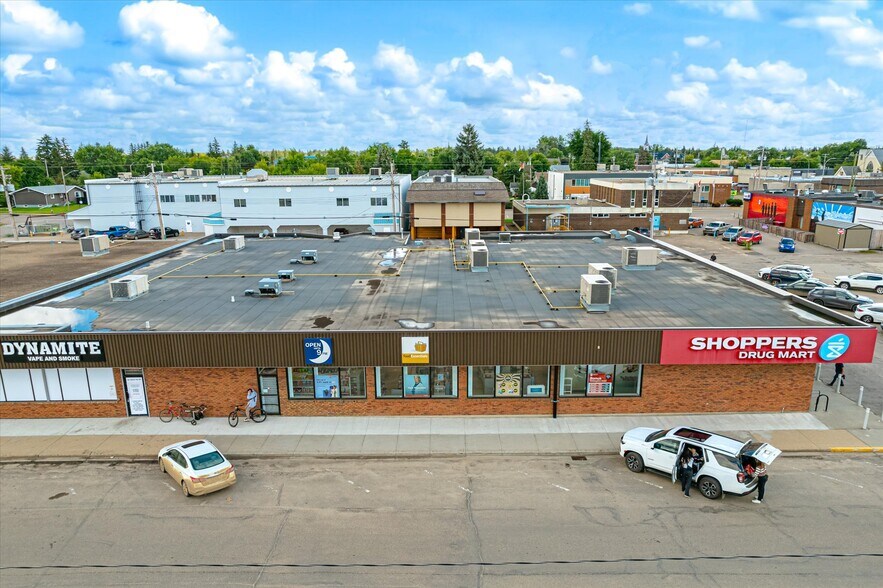 More Photos Of 10015 107 St, Westlock Storefront For Sale