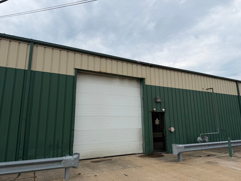 More Photos Of 8755 Munson Rd, Mentor Warehouse For Lease