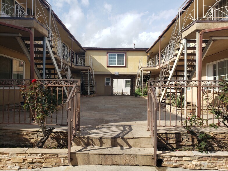 More Photos Of 6649 Sepulveda Blvd, Van Nuys Apartments For Sale