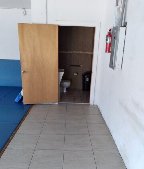 More Photos Of 45A Donner Rd, Atlantic Beach Service For Sale