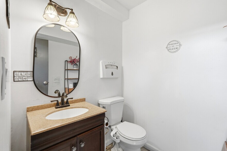 More Photos Of 14015 Van Ness Ave, Gardena Medical For Sale