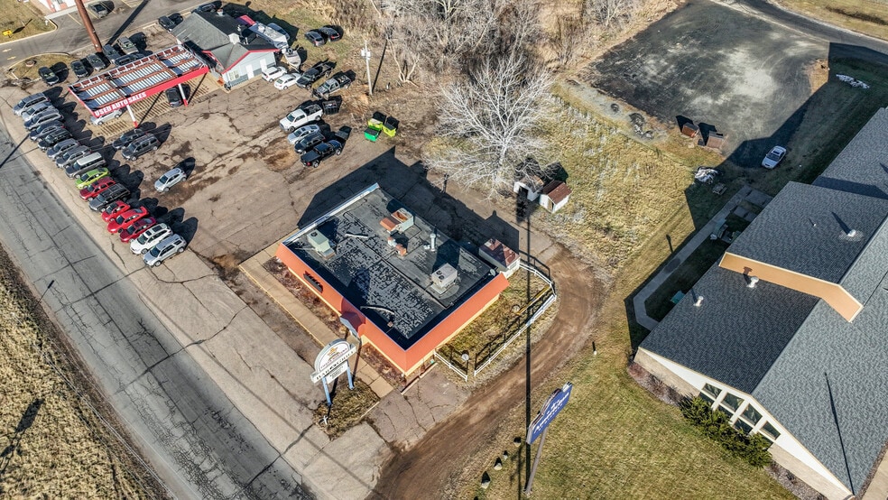 More Photos Of 6220 Texaco Dr, Eau Claire Restaurant For Sale