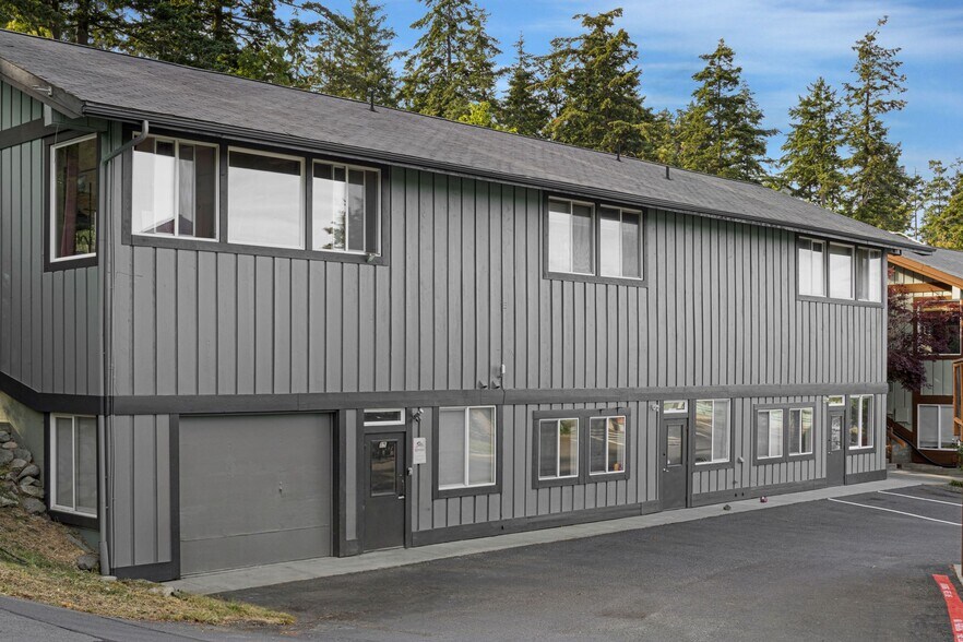 More Photos Of 849 Spring St, Friday Harbor Storefront Retail Residential For Sale