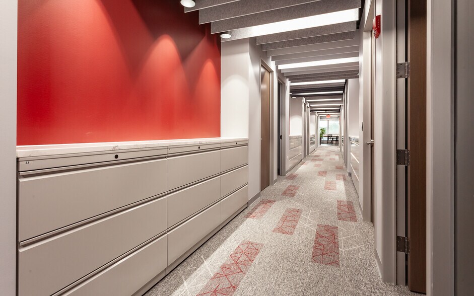 More Photos Of 1910 S Highland Ave, Lombard Medical For Lease