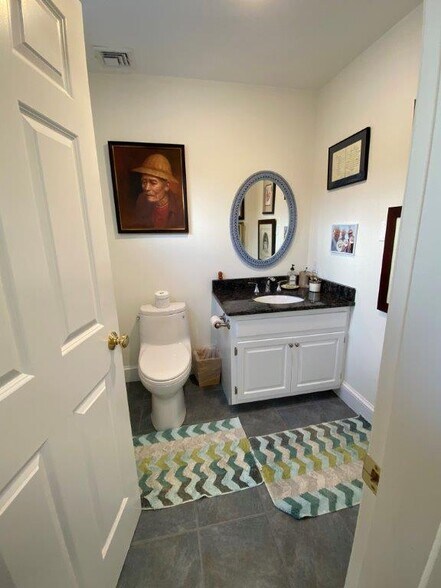 More Photos Of 1-13 Willow St, Yarmouth Port Unknown For Lease