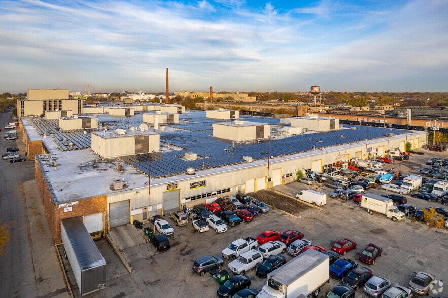 More Photos Of 1900 N Austin Ave, Chicago Manufacturing For Lease