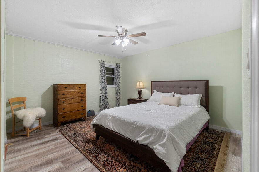 More Photos Of 207 W Wheeler Rd, Seffner Assisted Living For Sale