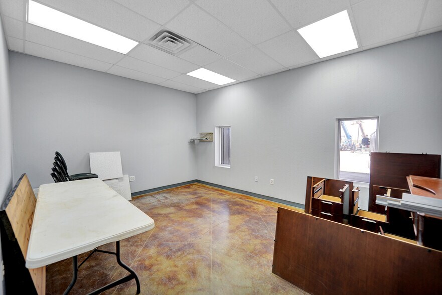 More Photos Of 8501 N FM 1788, Midland Warehouse For Sale