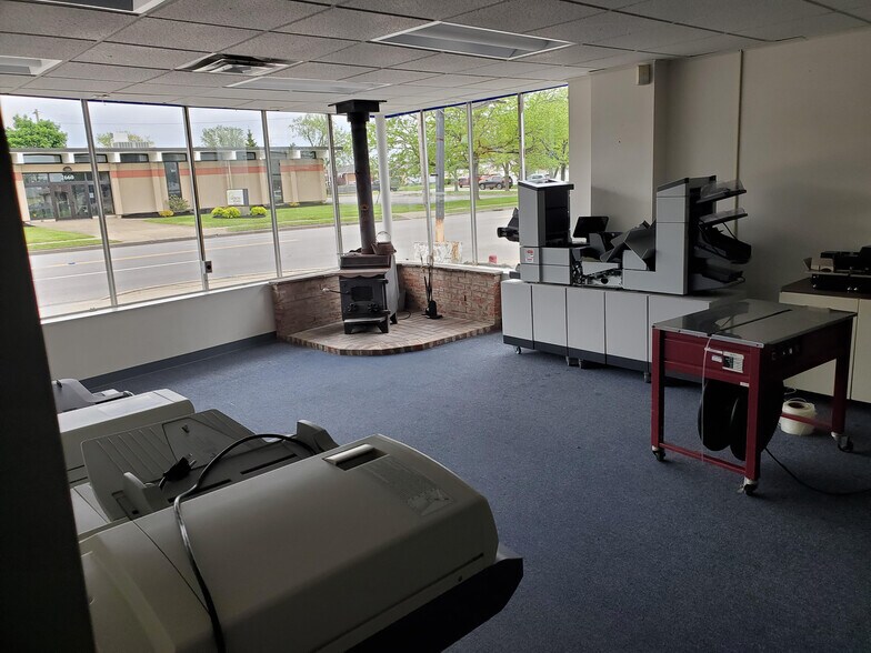 More Photos Of 2641 William St, Buffalo Showroom For Sale