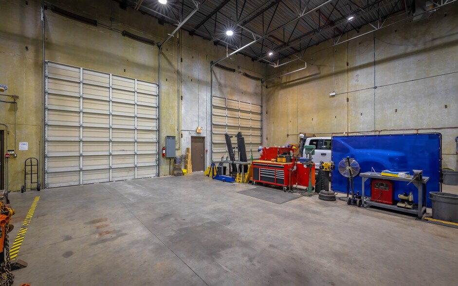 More Photos Of 19429 54th Ave, Surrey Warehouse For Sale