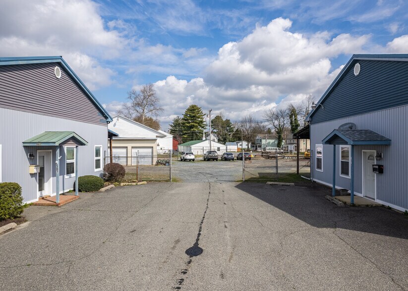 More Photos Of 507 Dover St, Easton Warehouse For Sale