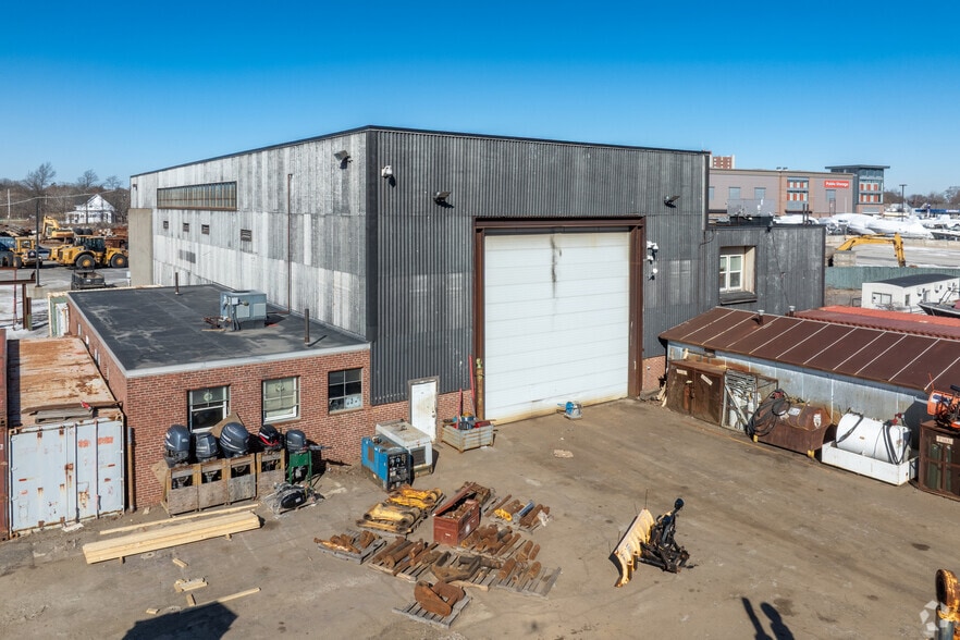 More Photos Of 555 South St, Quincy Land For Lease