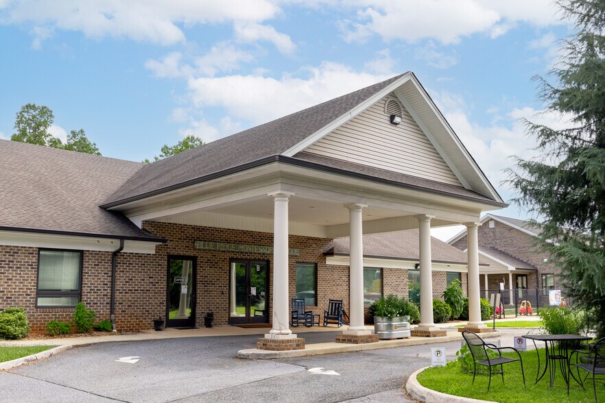 More Photos Of 1071 Woodberry Square Pl, Lynchburg Office For Sale
