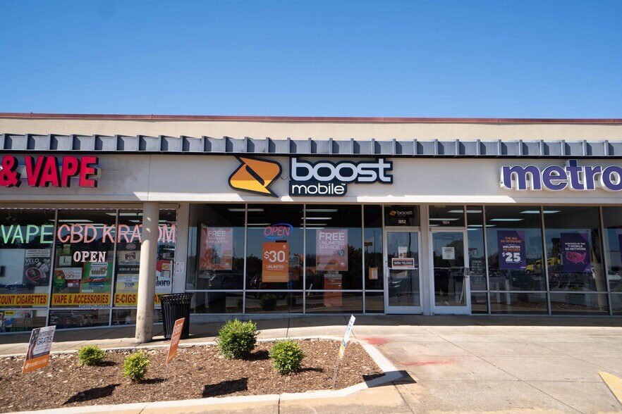 More Photos Of 1008 Crossroads Dr, Statesville Unknown For Lease