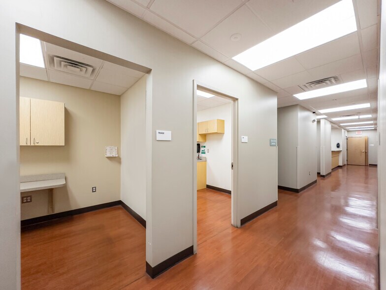 More Photos Of 261 Old York Rd, Jenkintown Medical For Lease