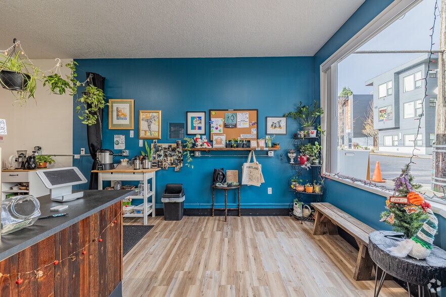More Photos Of 2816 NE Halsey St, Portland Storefront Retail Residential For Sale