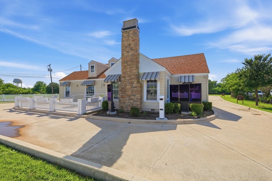 Primary Photo Of 3501 Denton Hwy, Haltom City Office For Lease