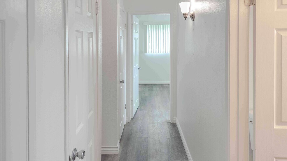 More Photos Of 1718 Crofton Ln, Escondido Multifamily For Sale