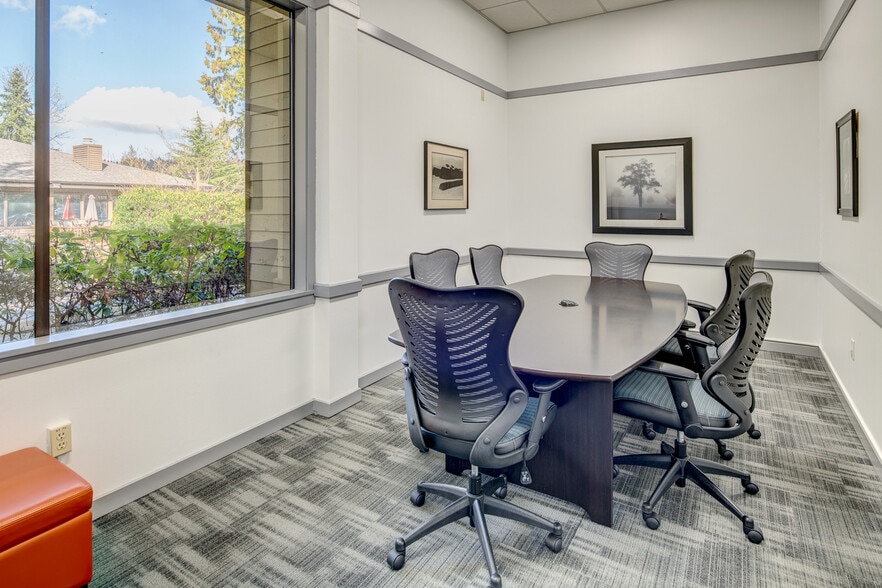 More Photos Of 2265 116th Ave NE, Bellevue Office For Lease