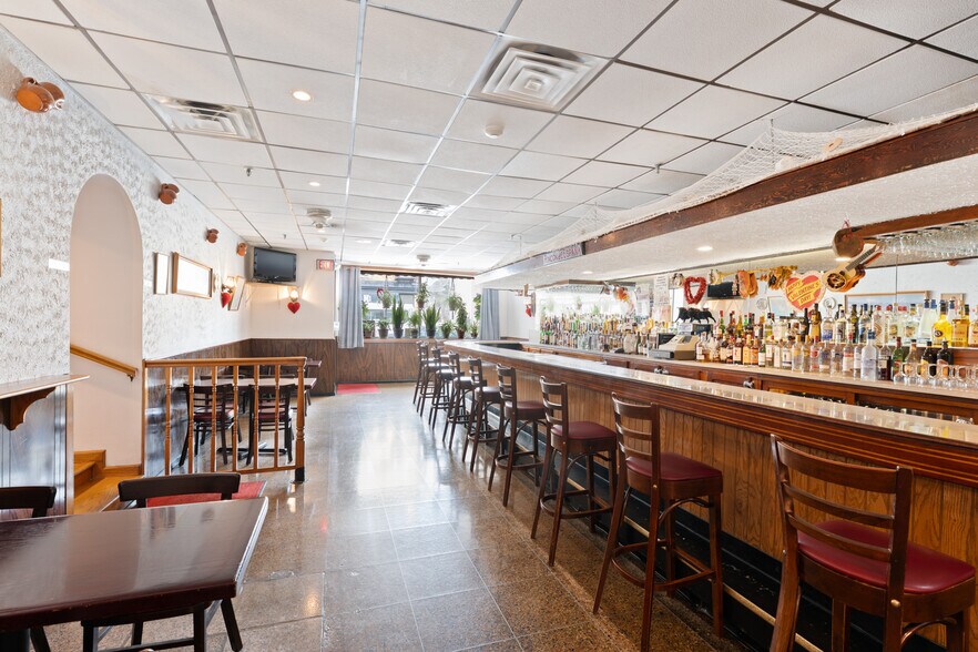 More Photos Of 614-616 Broadway, Bayonne Restaurant For Sale