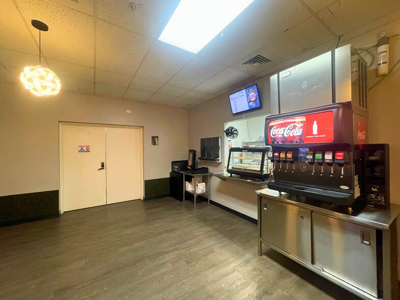 More Photos Of 1020 W Francis Ave, Spokane Freestanding For Lease