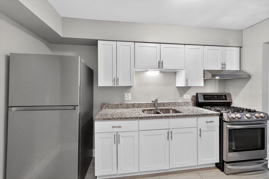More Photos Of 7733 S South Shore Dr, Chicago Apartments For Sale