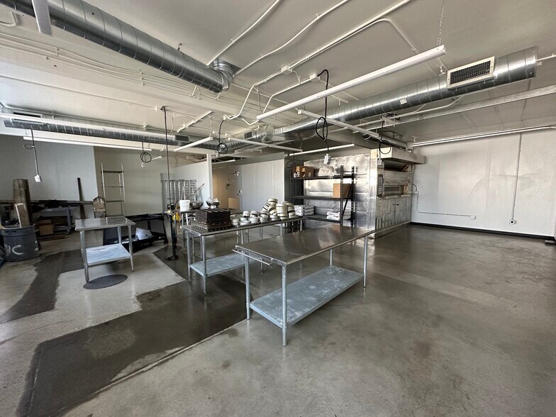 More Photos Of 8730 SE Woodstock Blvd, Portland Freestanding For Sale