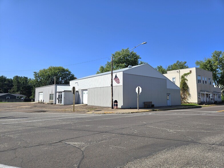 More Photos Of 100 S Holly Ave, Elk Mound Warehouse For Sale