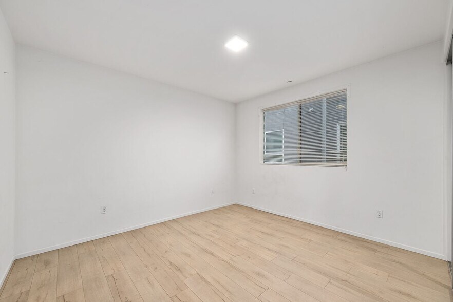 More Photos Of 1183 Crenshaw Blvd, Los Angeles Apartments For Sale