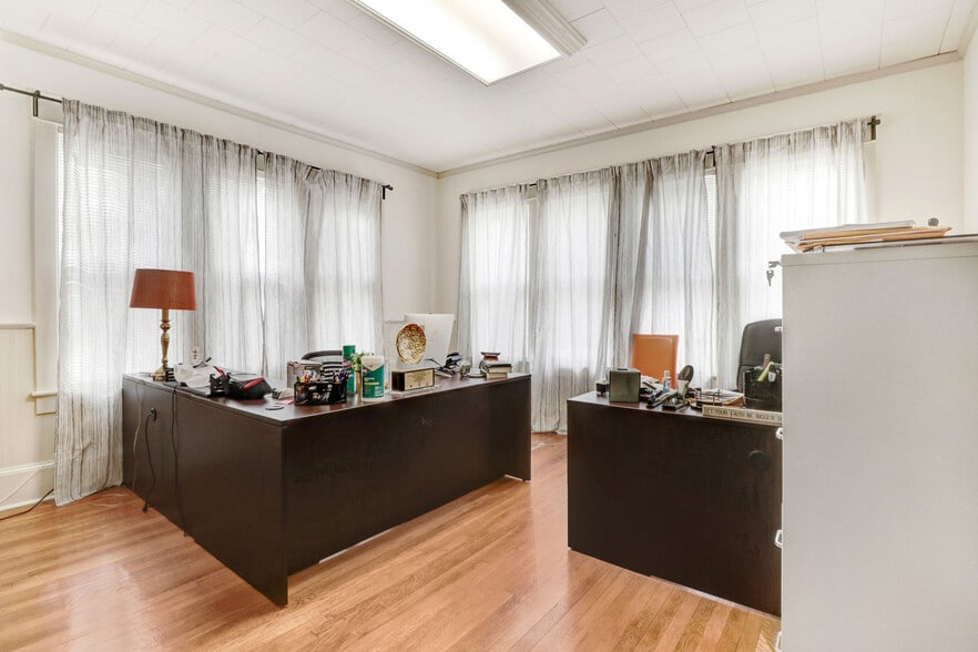 More Photos Of 1206 E Ash St, Goldsboro Loft Creative Space For Sale