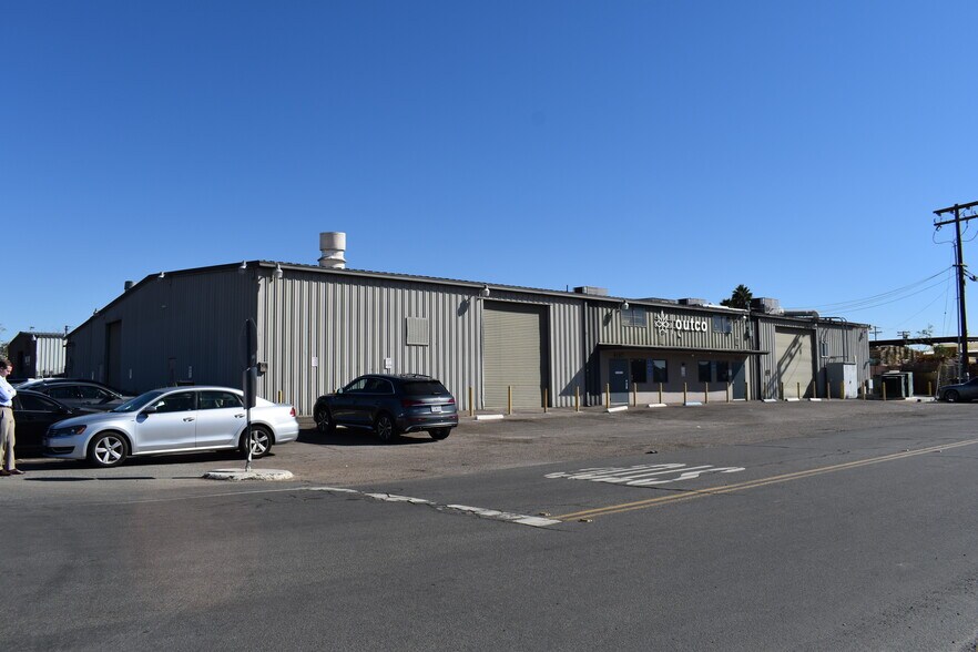 More Photos Of 8157-8159 W Wing Ave, El Cajon Manufacturing For Sale