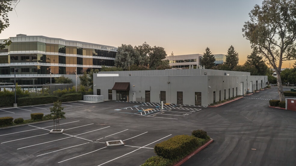More Photos Of 674-680 W Maude Ave, Sunnyvale Research And Development For Lease