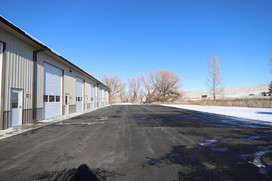 More Photos Of 1705 E Brundage Ln, Sheridan Warehouse For Sale